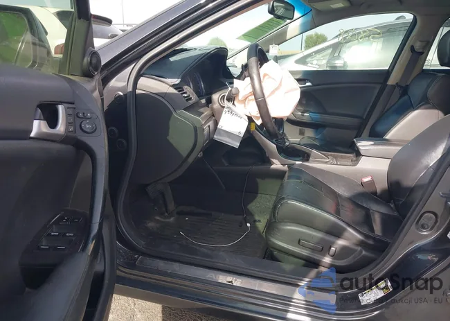 JH4CW2H50CC000668: 43995808