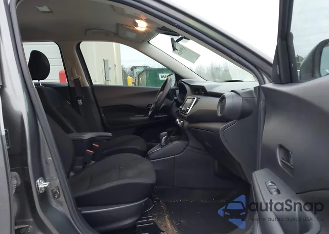 3N1CP5BV5NL511795: 43995810