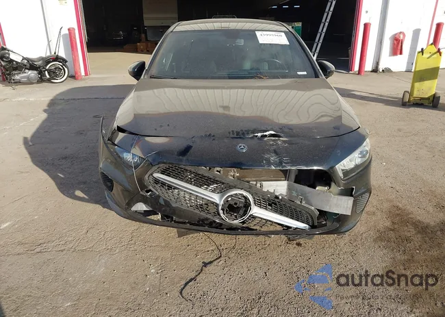 W1K3G4EB2LJ216320: 43995960