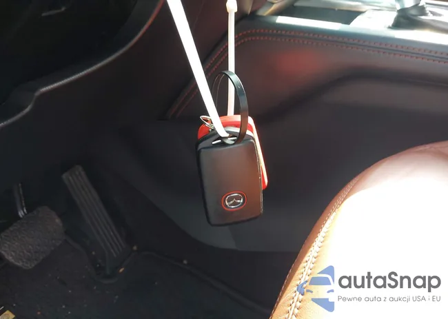 JM3KFBAYXR0457653: 43995997