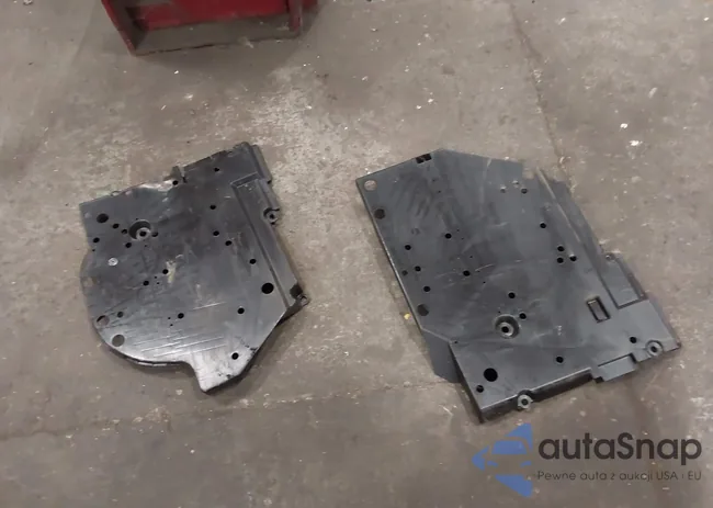 JF1VBAN68S8806777: 43996035