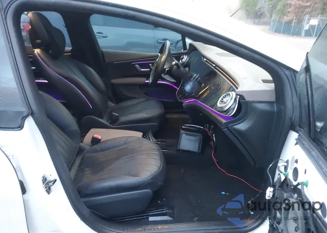 W1KCG4EB3NA001659: 43996054