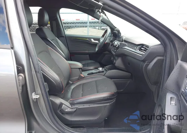 1FMCU0MN1SUA25987: 43996057