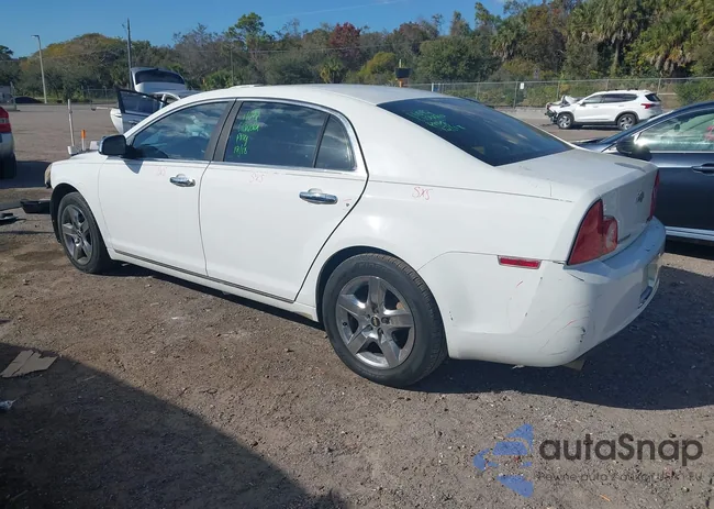 1G1ZC5E05AF173234: 43996109