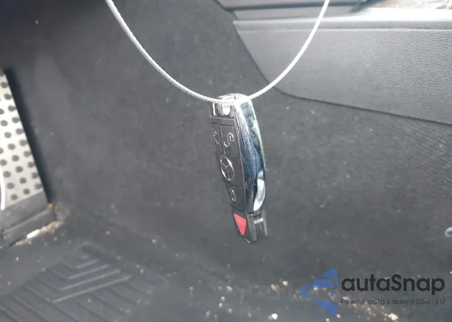 WDDGF4HB9CR215084: 43996176