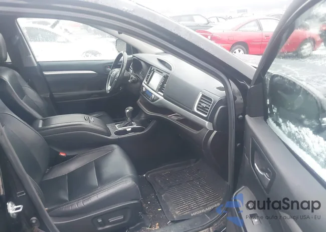 5TDJZRFH0JS531614: 43996224