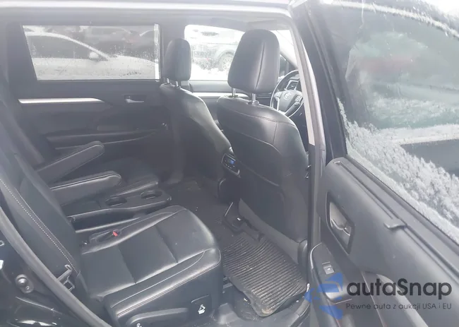 5TDJZRFH0JS531614: 43996224