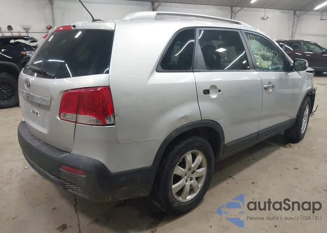 5XYKTDA2XDG336102: 43995352