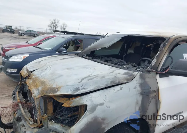 5TFUW5F17CX230790: 43995382