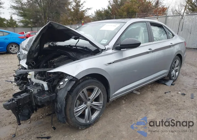 3VWC57BU8LM103575: 43995388