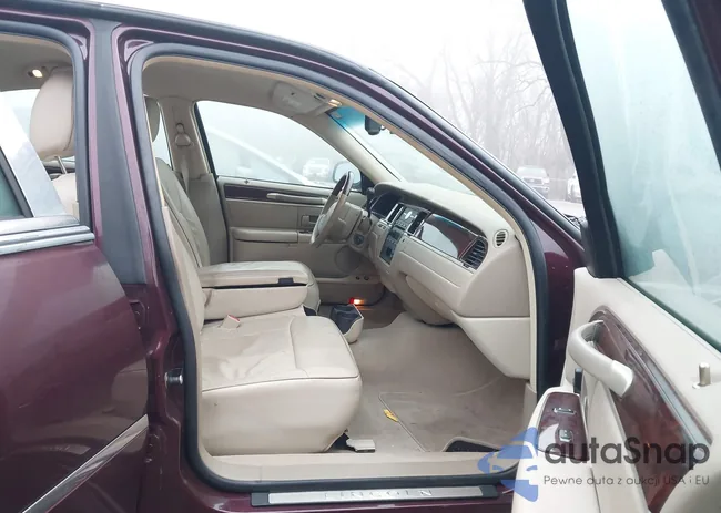 1LNHM83V96Y619537: 43995451