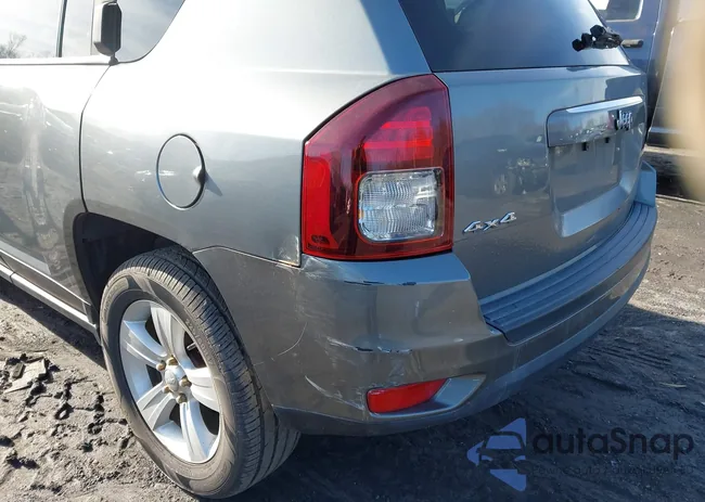 1C4NJDBBXED593066: 43995491