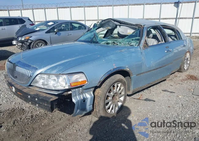 1LNHM81V77Y603633: 43995552