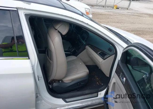 5NPE34AF7FH038344: 43995571