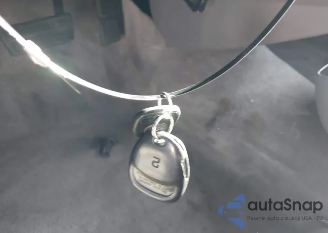 1G6KD54Y21U151154: 43995576