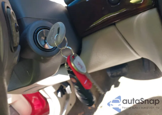 2C3HE66G41H647935: 43995577