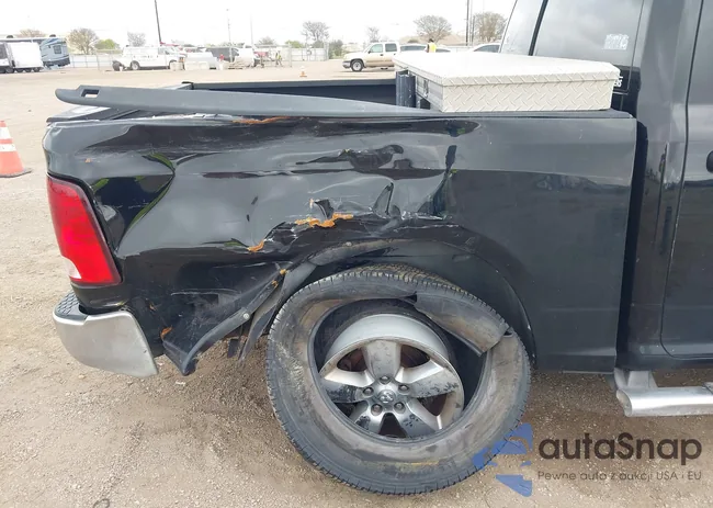 1C6RR6LT5DS519553: 43995578