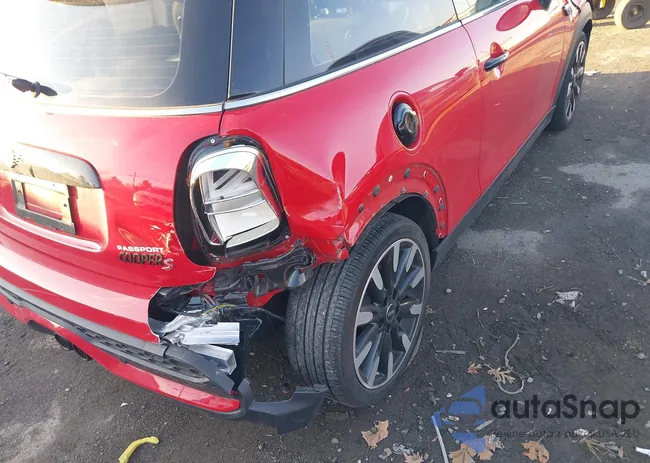 WMW53DH00P2T20696: 43995618