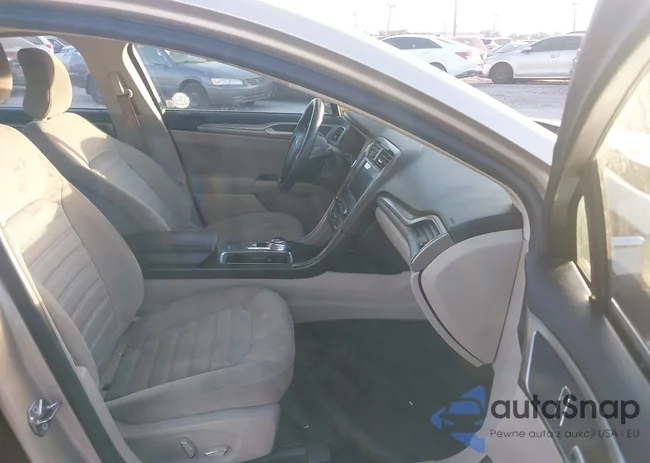 3FA6P0HDXJR200355: 43995626