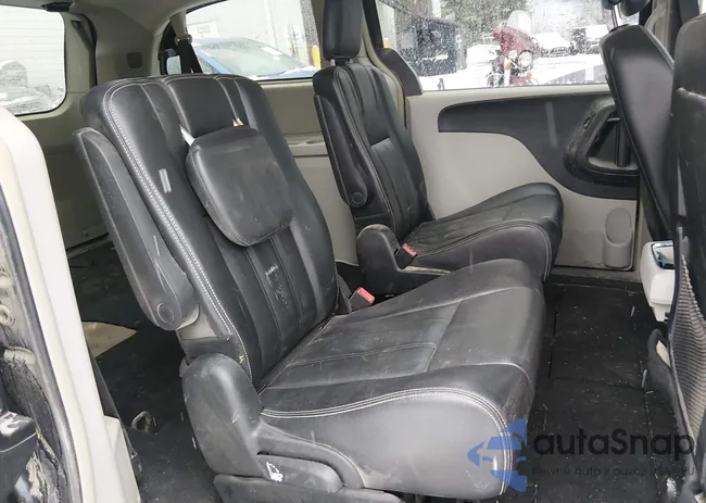 2C4RC1BG6ER396267: 43995631