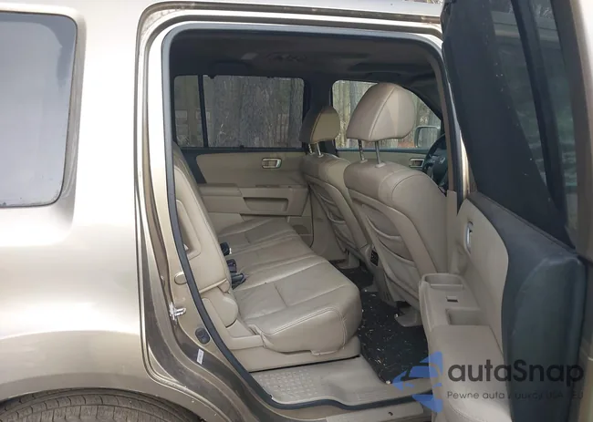 5FNYF3H9XAB021141: 43996746