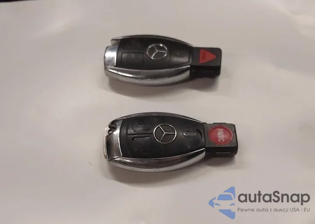 WDBUF87X27X210052: 43996767