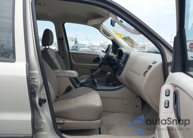 1FMYU92Z76KA58526: 43996785