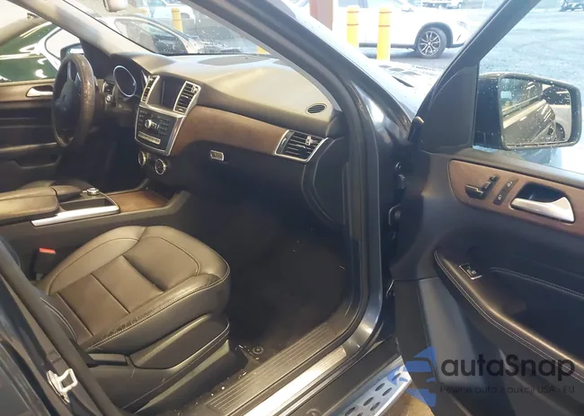 4JGDA5HB1FA565163: 43996791