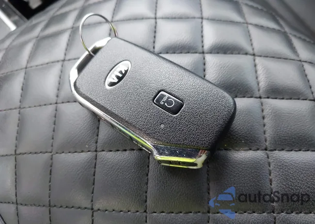 5XYRK4LF7MG012879: 43996846