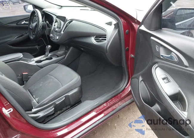 1G1ZE5ST3GF194973: 43996884