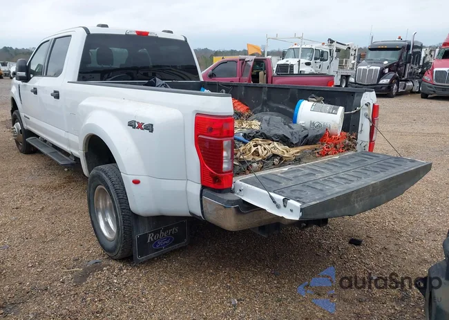 1FT8W3DT7NEE21182: 43996896