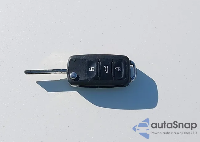 3VWB17AJ2EM366341: 43996925