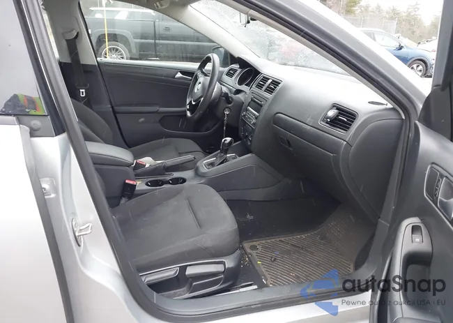 3VW2K7AJ4FM417059: 43996932