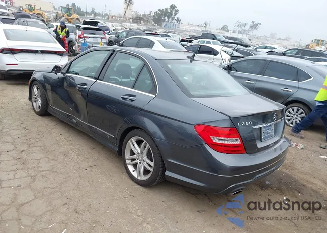 WDDGF4HBXDA770707: 43997010