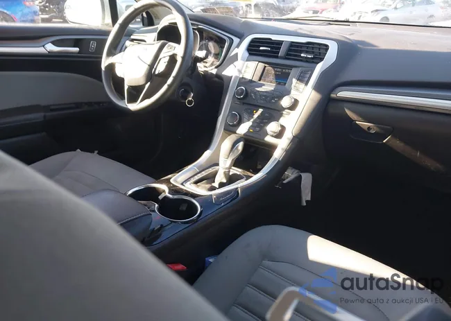 3FA6P0UU8ER181803: 43997050