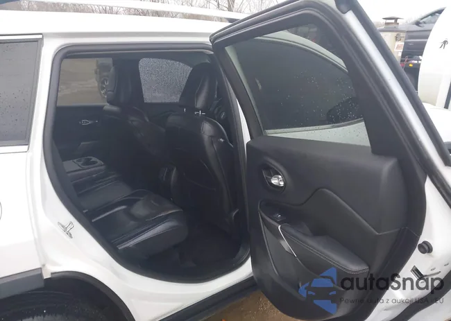 1C4PJMDN4KD179146: 43997083