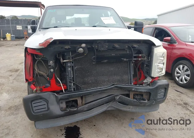 1FT7X2A67GEB19220: 43997157