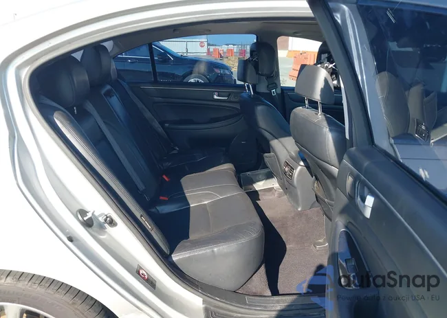 KMHGC4DD5CU192387: 43997170