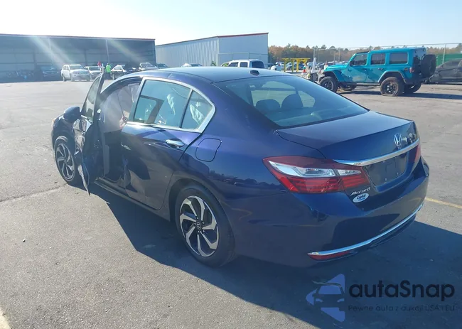 1HGCR2F72GA208163: 43997193