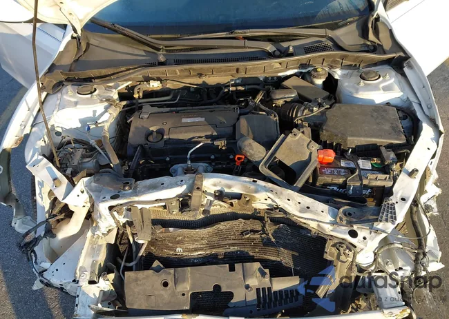 1HGCR2F34HA068180: 43997218