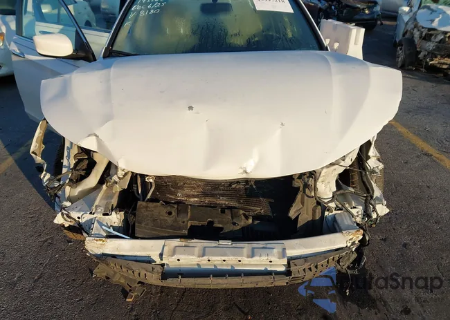 1HGCR2F34HA068180: 43997218