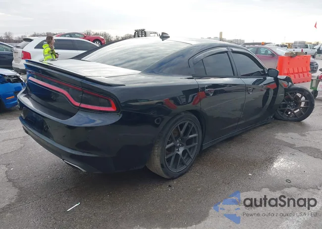 2C3CDXCT8FH777812: 43997247