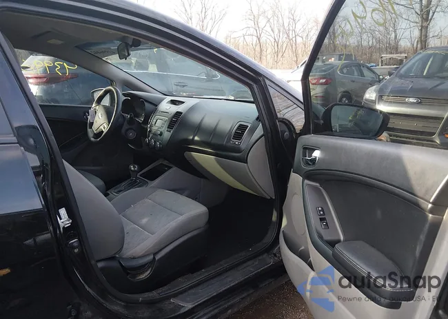 KNAFK4A60G5520238: 43996442