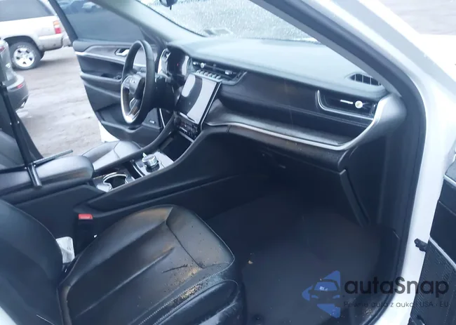 1C4RJHBG3PC527696: 43996445