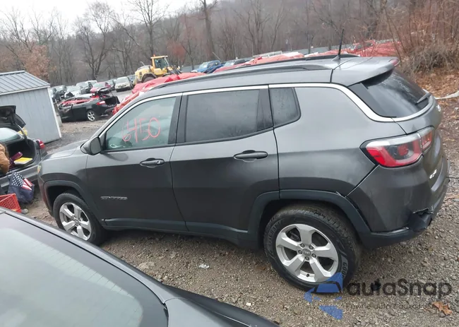 3C4NJDBB0JT398341: 43996450