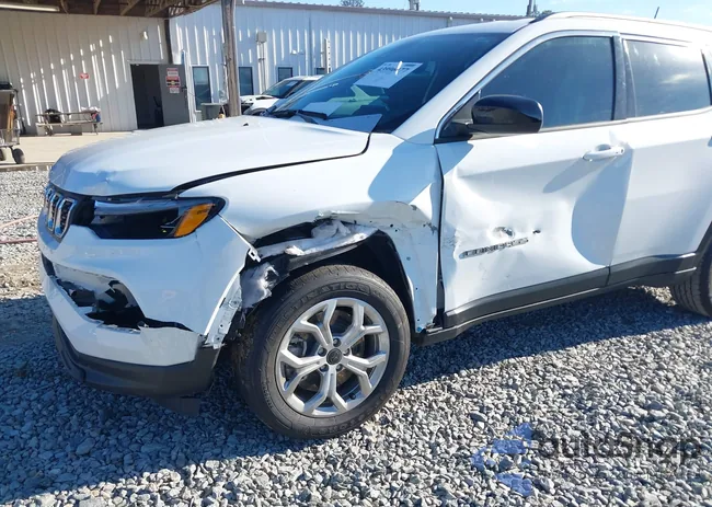 3C4NJDBN6ST534015: 43996477