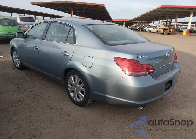 4T1BK36B79U345752: 43996485