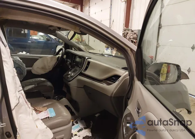 5TDYZ3DC7JS928336: 43996538