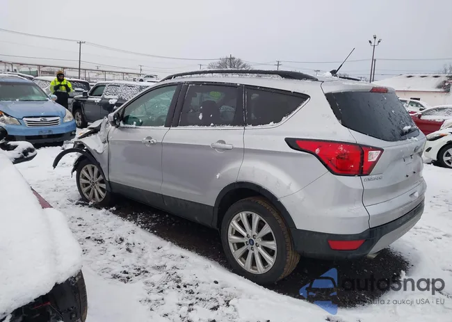 1FMCU9HD9KUA68656: 43996637