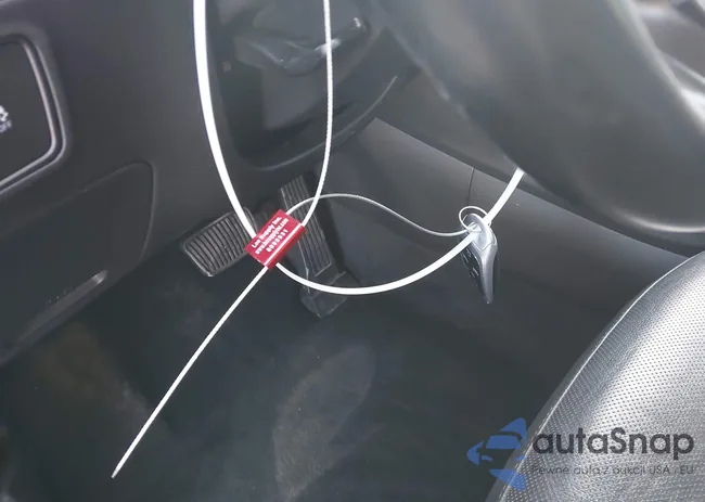 5NMJC3AE2NH126598: 43997716